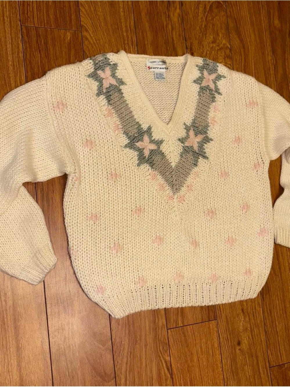 Vintage Cream and pink floral hand knitted sweater - Picture 4 of 6